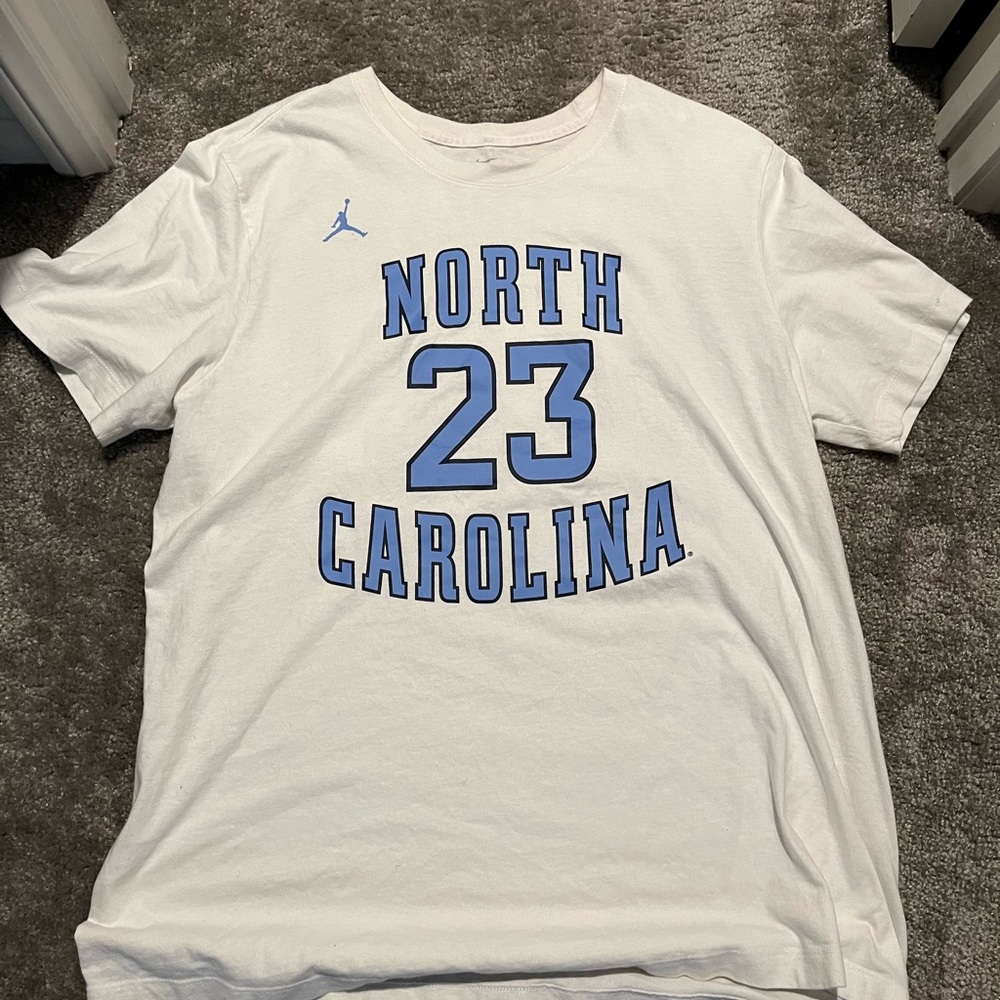 Micheal Jordan college tee